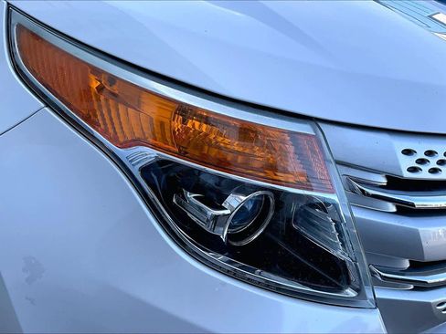 Used 2014 Ford Explorer XLT w/ Equipment Group 202A image 26