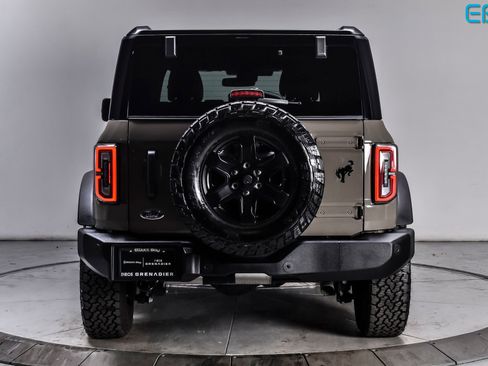 Used 2025 Ford Bronco Outer Banks AWD/4WD image 5
