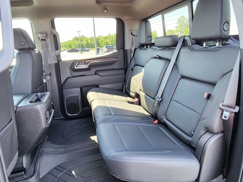 Used 2023 Chevrolet Silverado 1500 RST w/ Rally Edition AWD/4WD image 10