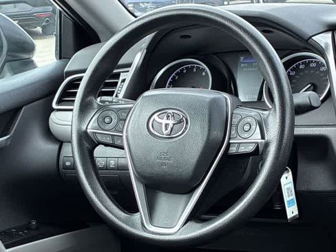 Used 2022 Toyota Camry LE FWD image 23