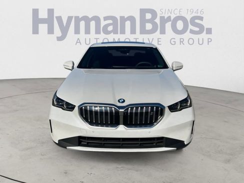 Used 2024 BMW i5 eDrive40i w/ M Sport Package image 8