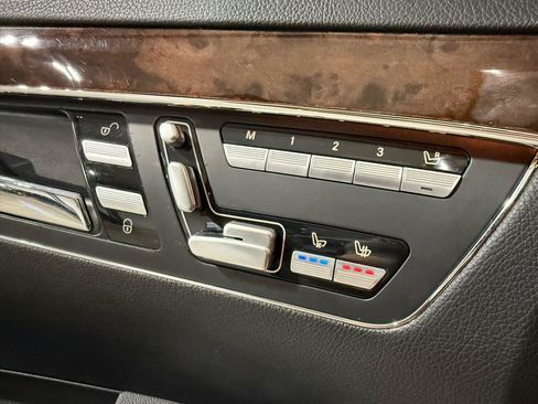 Used 2012 Mercedes-Benz S 550 4MATIC image 13