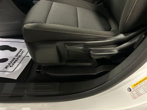 Used 2021 GMC Acadia SLE w/ Elevation Edition image 13