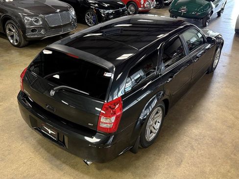 Used 2005 Dodge Magnum R/T image 21