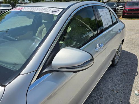 Used 2020 Mercedes-Benz C 300 C 300 image 10