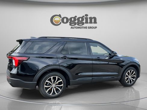 New 2026 Ford Explorer ST-Line image 5