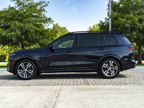 Used 2025 BMW X7 M60i AWD/4WD image 5