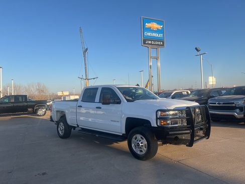 Used 2019 Chevrolet Silverado 2500 W/T w/ WT Convenience Package image 5