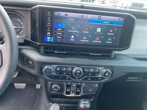 Used 2024 Jeep Wrangler Unlimited w/ Convenience Group AWD/4WD image 11