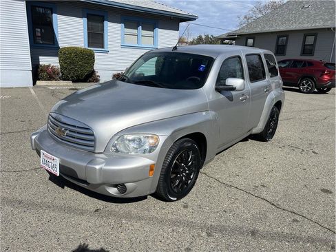Used 2008 Chevrolet HHR LT image 3