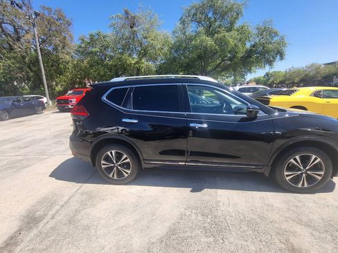 Used 2017 Nissan Rogue SL AWD/4WD image 52