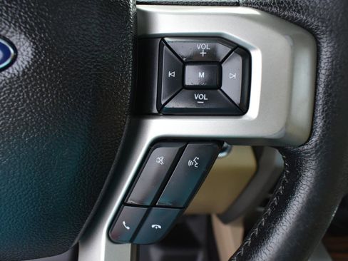 Used 2016 Ford F150 Lariat image 16