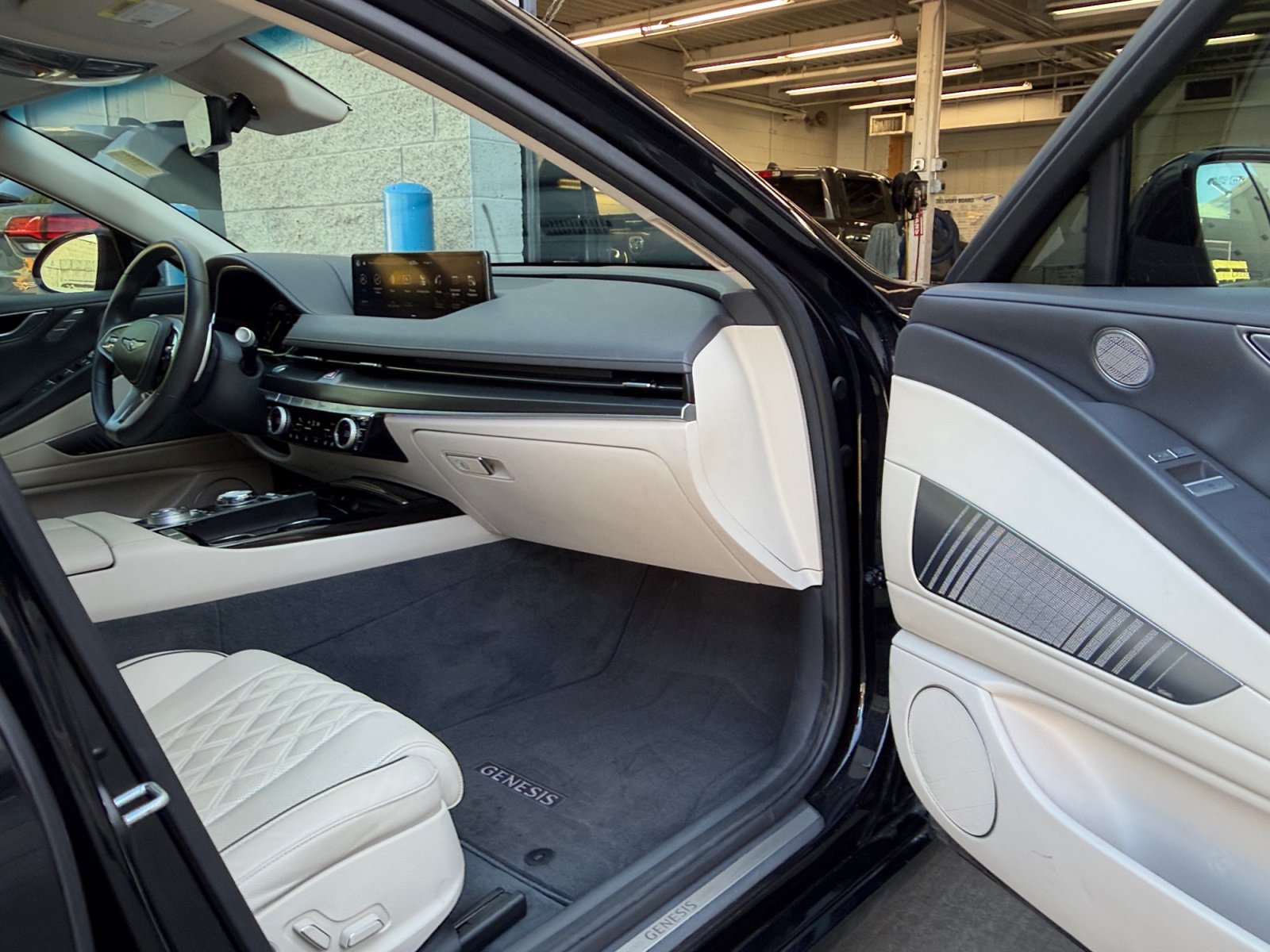 Used 2023 Genesis G80 2.5T w/ Sport Prestige Package AWD/4WD image 27