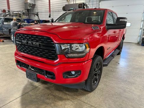 Certified 2024 RAM 2500 Big Horn w/ Night Edition AWD/4WD image 40