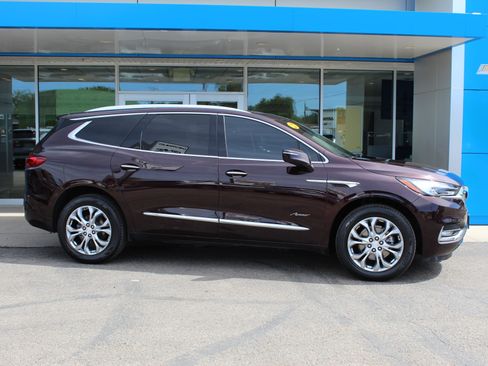 Certified 2021 Buick Enclave Avenir w/ Avenir Technology Package AWD/4WD image 2