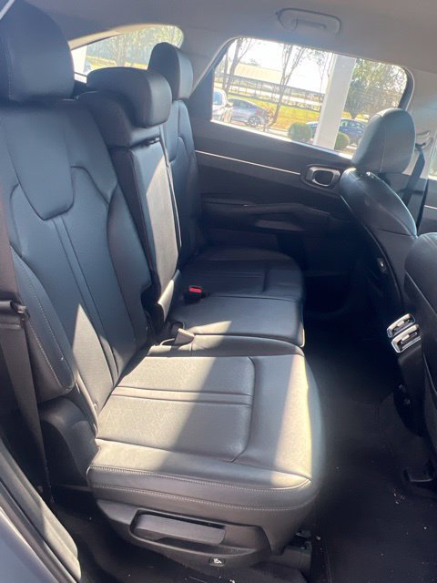 Used 2022 Kia Sorento S FWD image 15