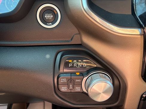 Used 2019 RAM 1500 Laramie AWD/4WD image 19