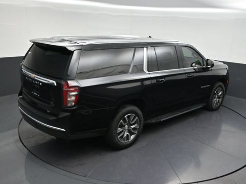 Used 2023 Chevrolet Suburban LT RWD image 20