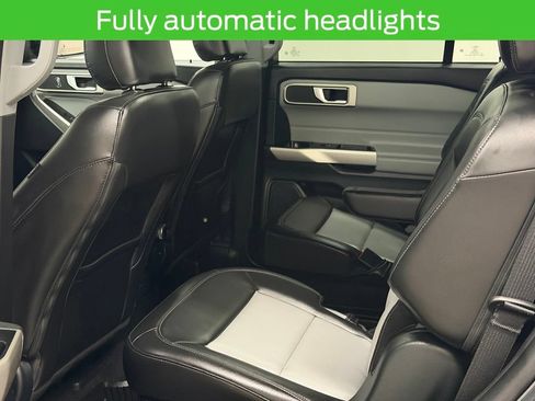 Used 2023 Ford Explorer XLT w/ Equipment Group 202A AWD/4WD image 27