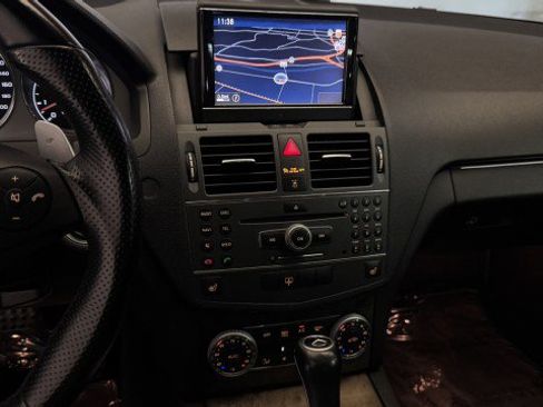 Used 2010 Mercedes-Benz C 63 AMG Sedan image 8