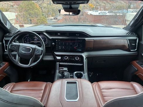 Used 2022 GMC Sierra 1500 Denali Ultimate image 16
