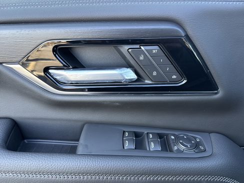 New 2026 GMC Yukon XL Denali w/ Sun & Power Step Package image 15