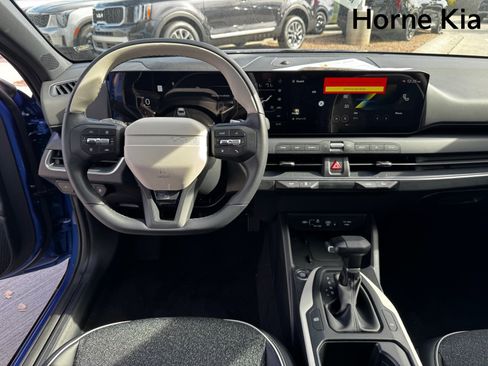 New 2025 Kia K4 GT-Line image 13