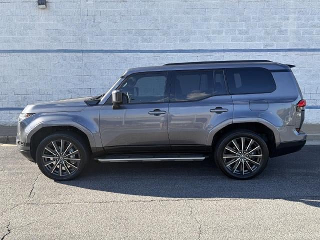 Used 2024 Lexus GX 550 w/ Accessory Package (Z1) AWD/4WD image 4