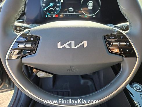 New 2026 Kia Niro Wind FWD image 16