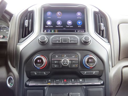 Used 2021 Chevrolet Silverado 1500 LT image 25