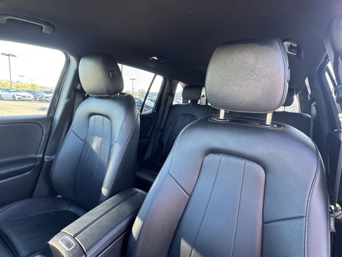 Used 2023 Mercedes-Benz EQB 300 4MATIC image 21