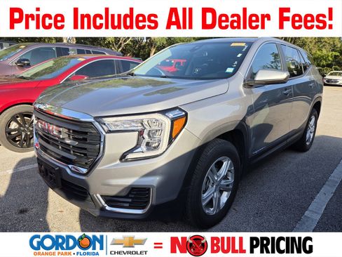 Used 2024 GMC Terrain SLE AWD/4WD image 1