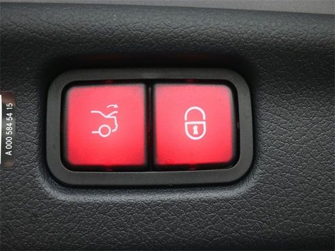 New 2026 Mercedes-Benz C 300 Sedan image 25