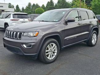 Certified 2017 Jeep Grand Cherokee Laredo w/ Quick Order Package 23E AWD/4WD video 1