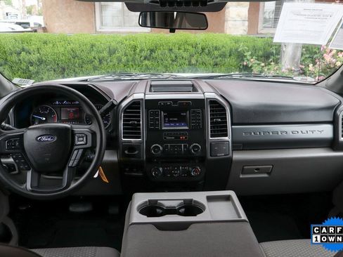 Used 2017 Ford F550 2WD Crew Cab Super Duty image 24
