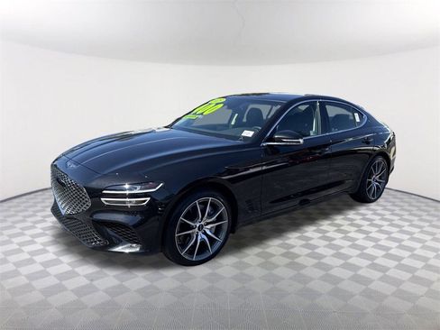 Used 2025 Genesis G70 2.5T image 1