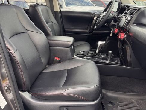 Used 2019 Toyota 4Runner TRD Off-Road image 13
