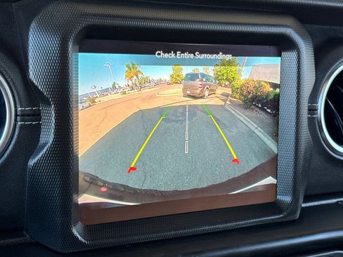 Used 2022 Jeep Wrangler Unlimited Rubicon 4xe w/ Safety Group image 19