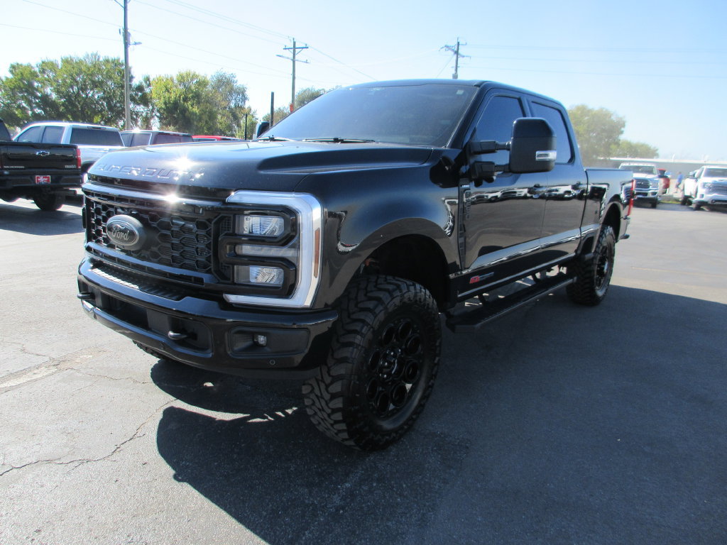 Used 2025 Ford F250 Lariat w/ Lariat Ultimate Package AWD/4WD image 14