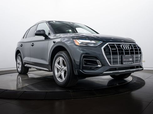 Certified 2023 Audi Q5 2.0T Premium w/ Convenience Package image 1