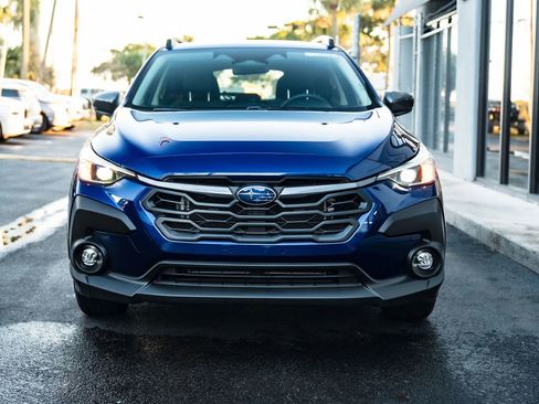 Used 2025 Subaru Crosstrek 2.0i Premium image 2