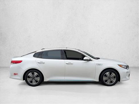 Used 2018 Kia Optima EX w/ Technology Package FWD image 4