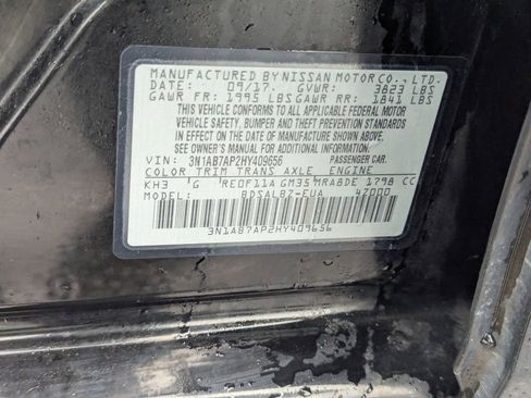 Used 2017 Nissan Sentra S image 32