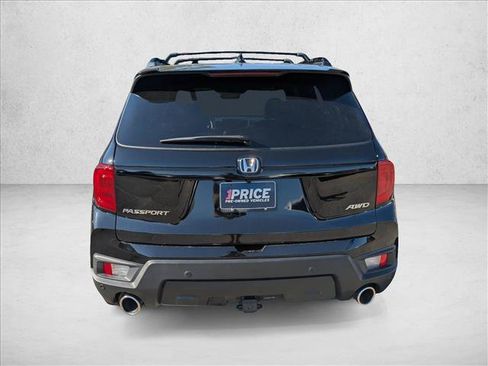 Used 2025 Honda Passport EX-L image 6