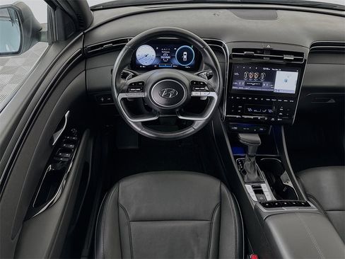 Used 2022 Hyundai Santa Cruz Limited w/ Winter Package image 26