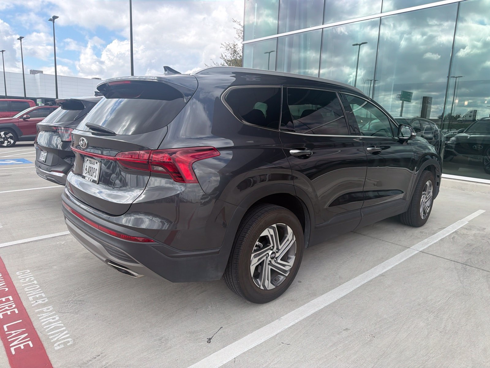 Used 2023 Hyundai Santa Fe SEL w/ Cargo Package FWD image 5