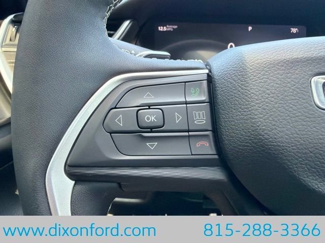 Used 2024 Jeep Grand Cherokee Altitude AWD/4WD image 15