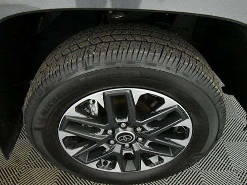 Used 2024 Toyota Tundra Limited image 17