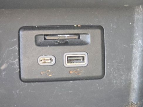 Used 2020 GMC Acadia AT4 w/ Driver Alert Package II image 33