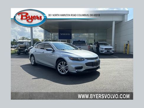 Used 2018 Chevrolet Malibu LT w/ Driver Confidence Package FWD image 1